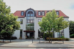 Amts-Freizug vor Gebäude-Verkauf