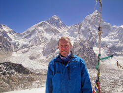 Mit der Bibliothek zum Mount Everest