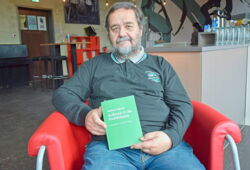 „Pfeffi“ hat sein erstes Buch geschrieben