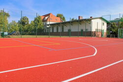 Sportbelag nach zwanzig Jahren erneuert