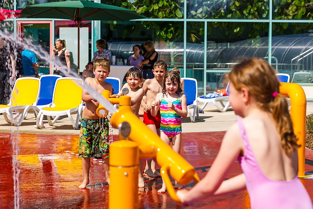 Diese Kanone war gestern zur Eröffnung des neuen Wasserspielplatzes sehr gefragt.