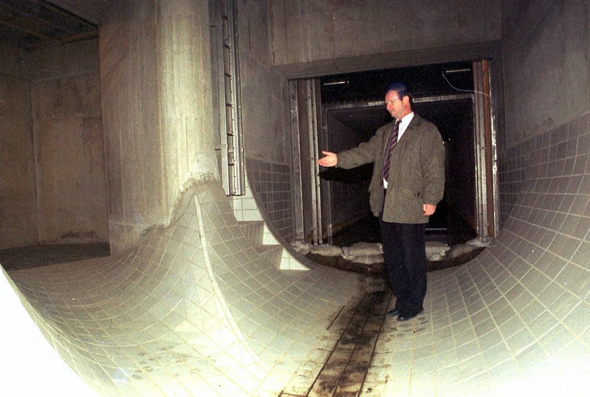 Im Jahr 2000 war der Tunnel noch trocken. Jetzt tost hier Wasser hindurch. Foto: Uwe Schulz
