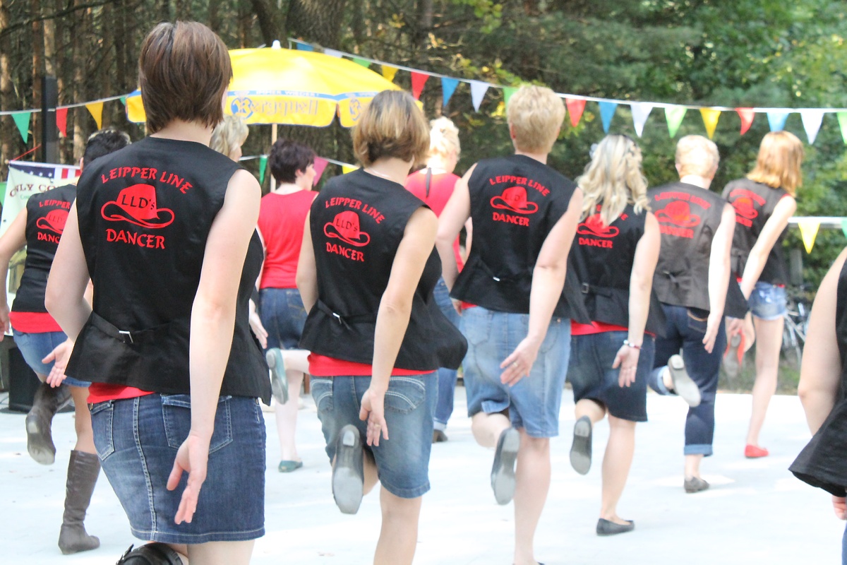 Line-Dance zum Frühschoppen