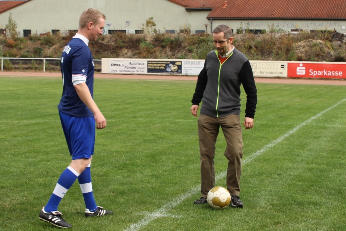 Bürgermeister am Ball