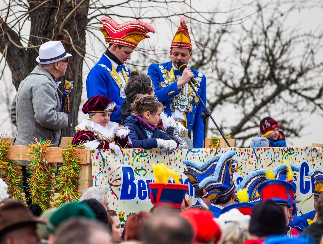 Der Wagen des Bernsdorfer Karnevals Clubs. Foto: Gernot Menzel