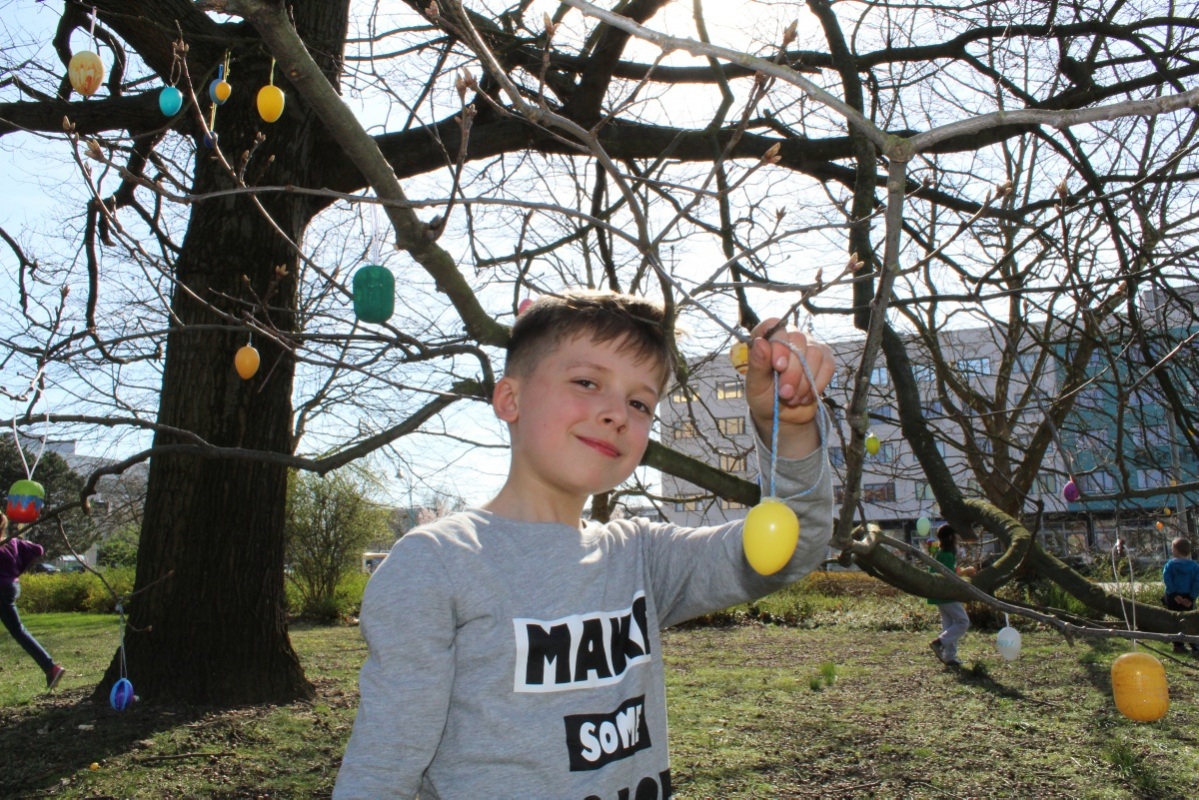Osterschmuck im Stadtbild