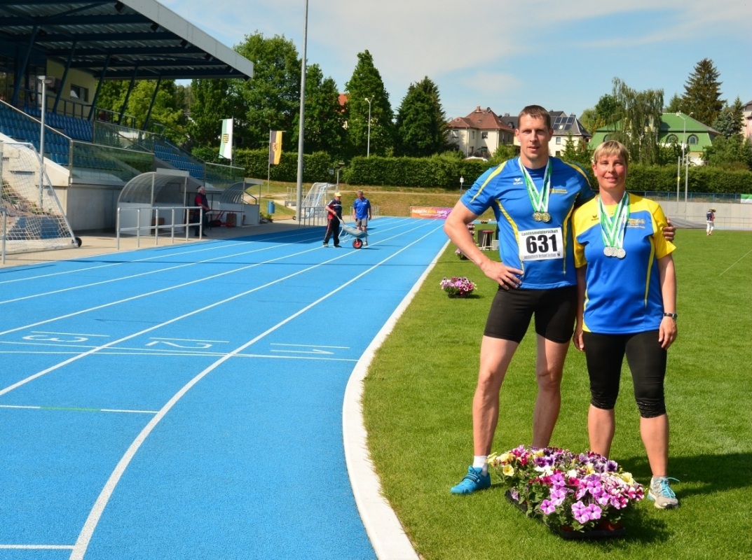 Alexander Sommer und Yvonne König im Mittweidaer Stadion "Am Schwanenteich". Foto: LARG