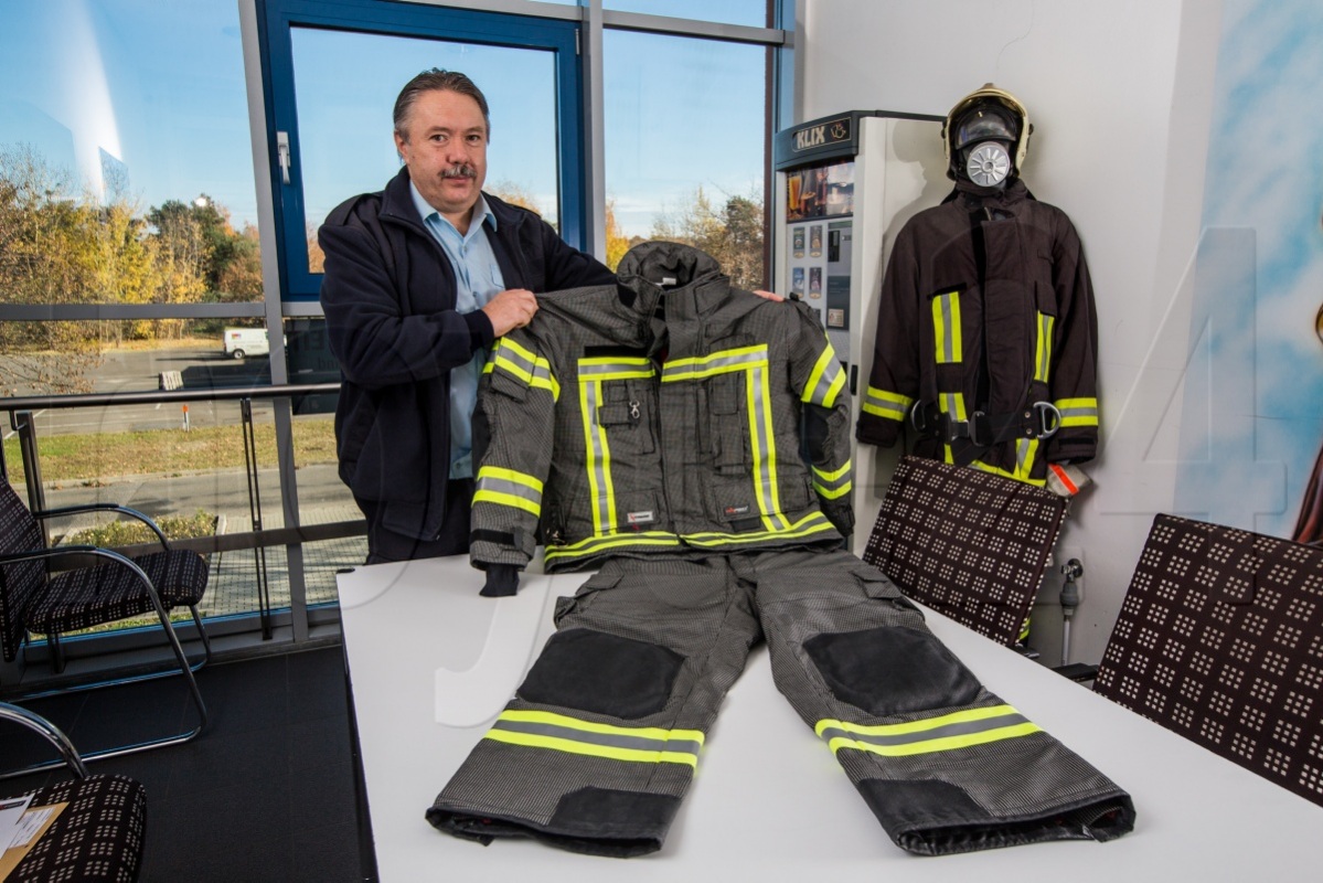 Neue Schutzkleidung