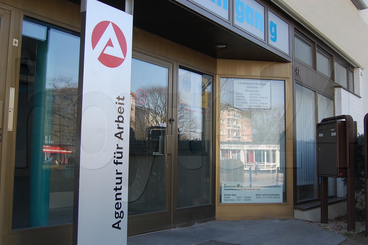 8,3 Prozent arbeitslos