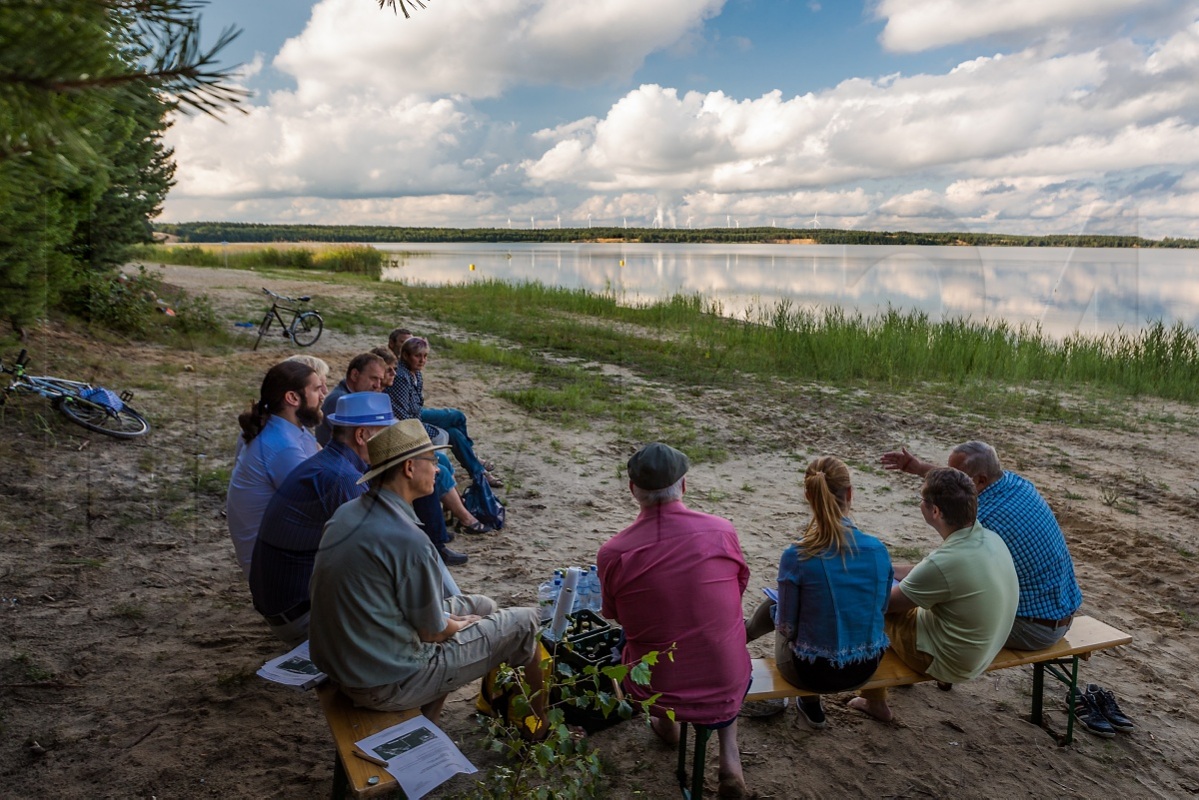 Wieder Treffen am See
