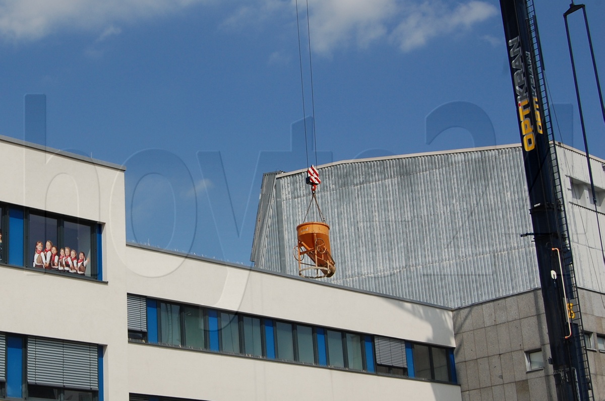 Beton kommt übers Dach