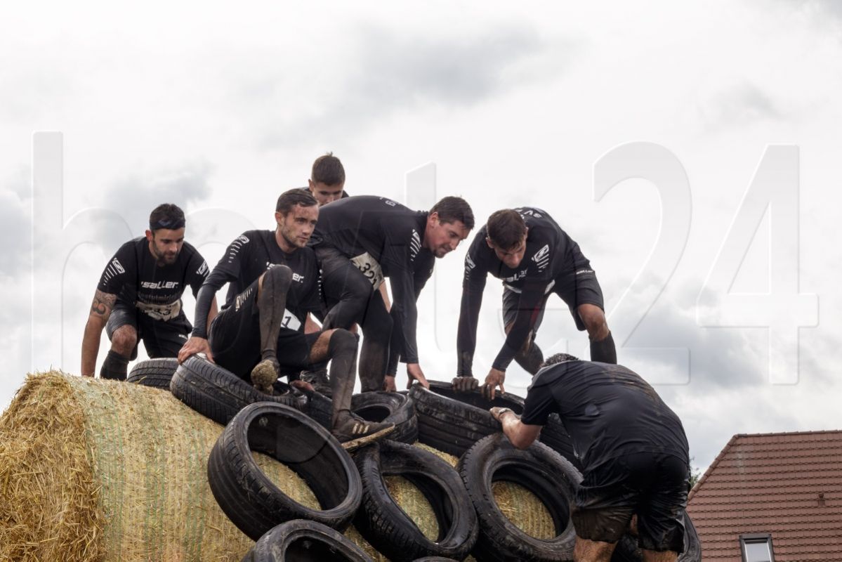 400 Frauen und Männer starten beim Black Bird Run