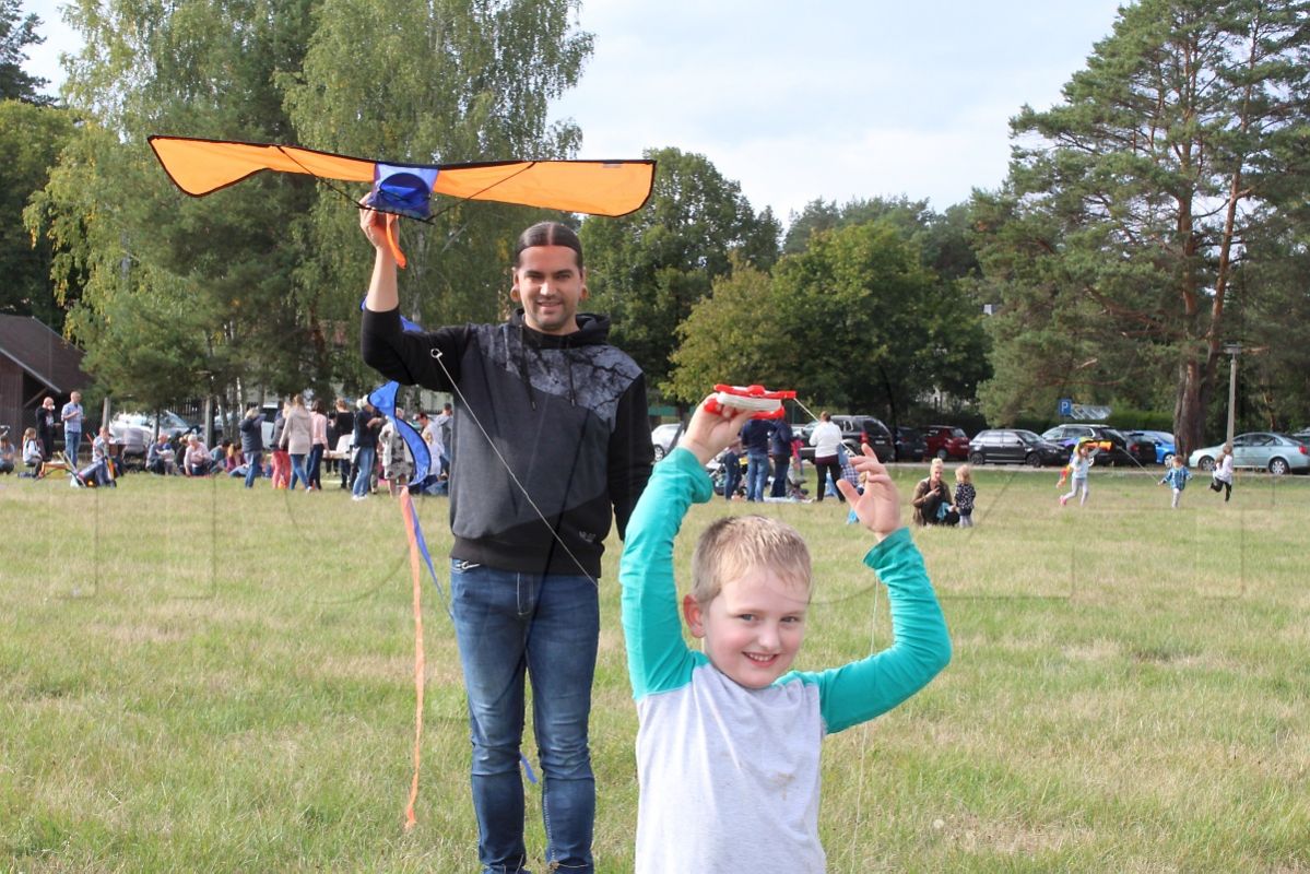 Gute Stimmung beim Drachenfest in Torno