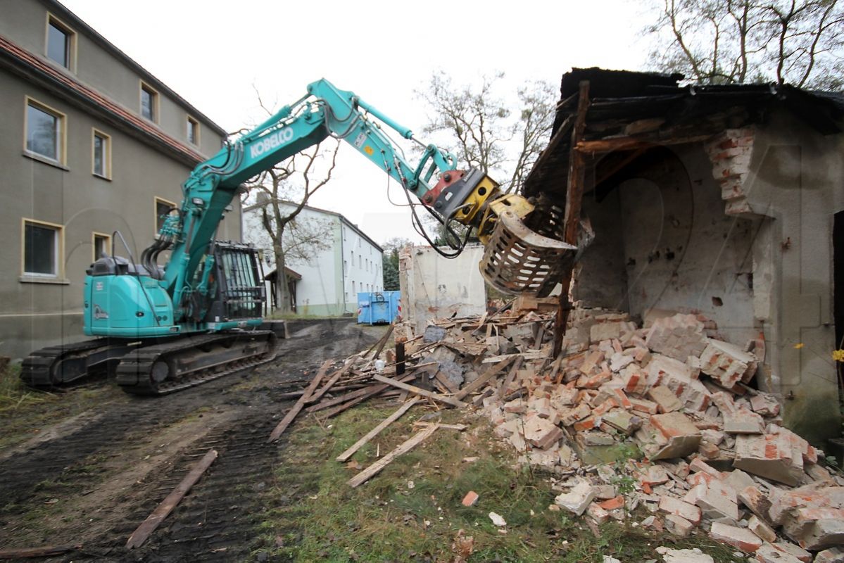 Abriss und Sanierung in Zeißholz