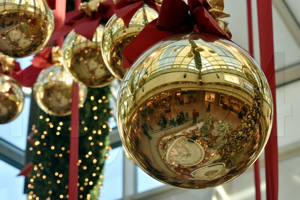 Spiegelungen, Funkeln und Glitzern im Advent