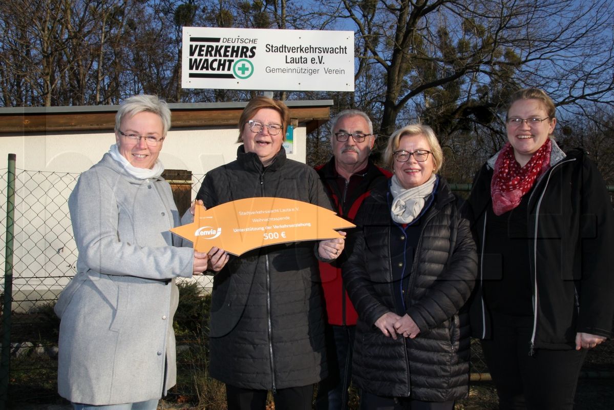 Vorweihnachtlicher Geldsegen für Stadtverkehrswacht Lauta