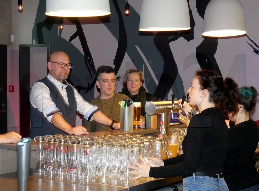 Nach der Arbeit in die "after work lounge"