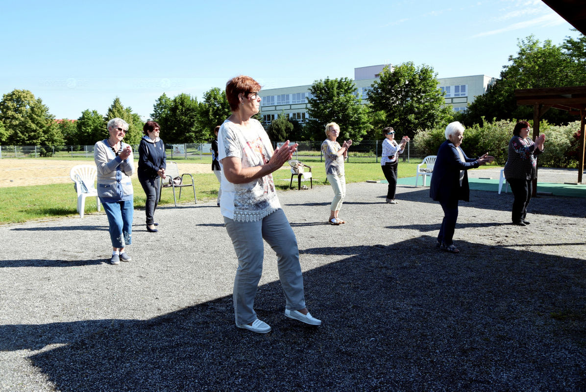 Tanz-Training auf der Volleyball-Anlage