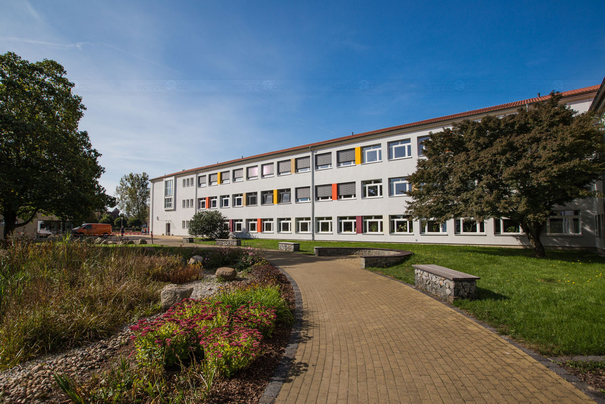 Schul-Absolventen großformatig im TAGEBLATT