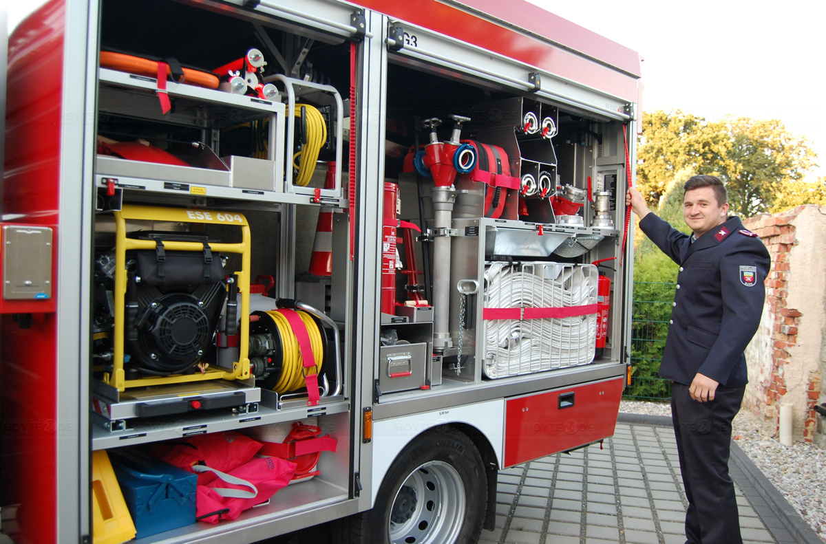 Burger Feuerwehr mit nagelneuem Löschauto