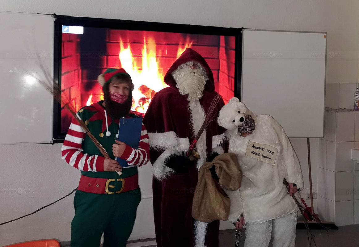 Ein Dreigespann bringt die Geschenke