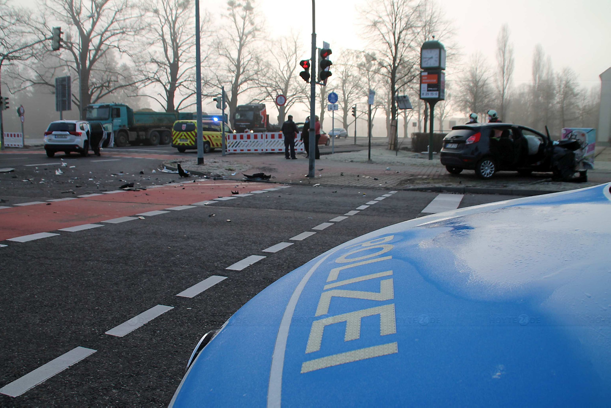 Sechs Leichtverletzte bei Unfall an Spremberger Brücke