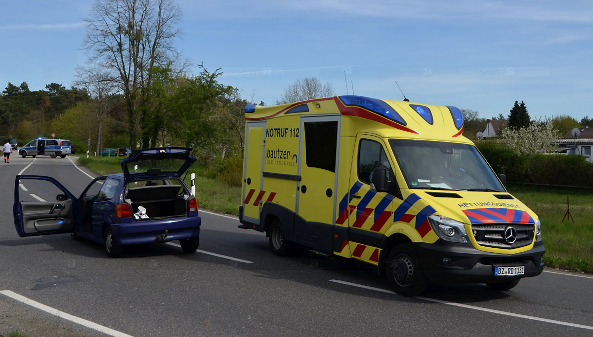 Längere Straßensperrung nach Unfall