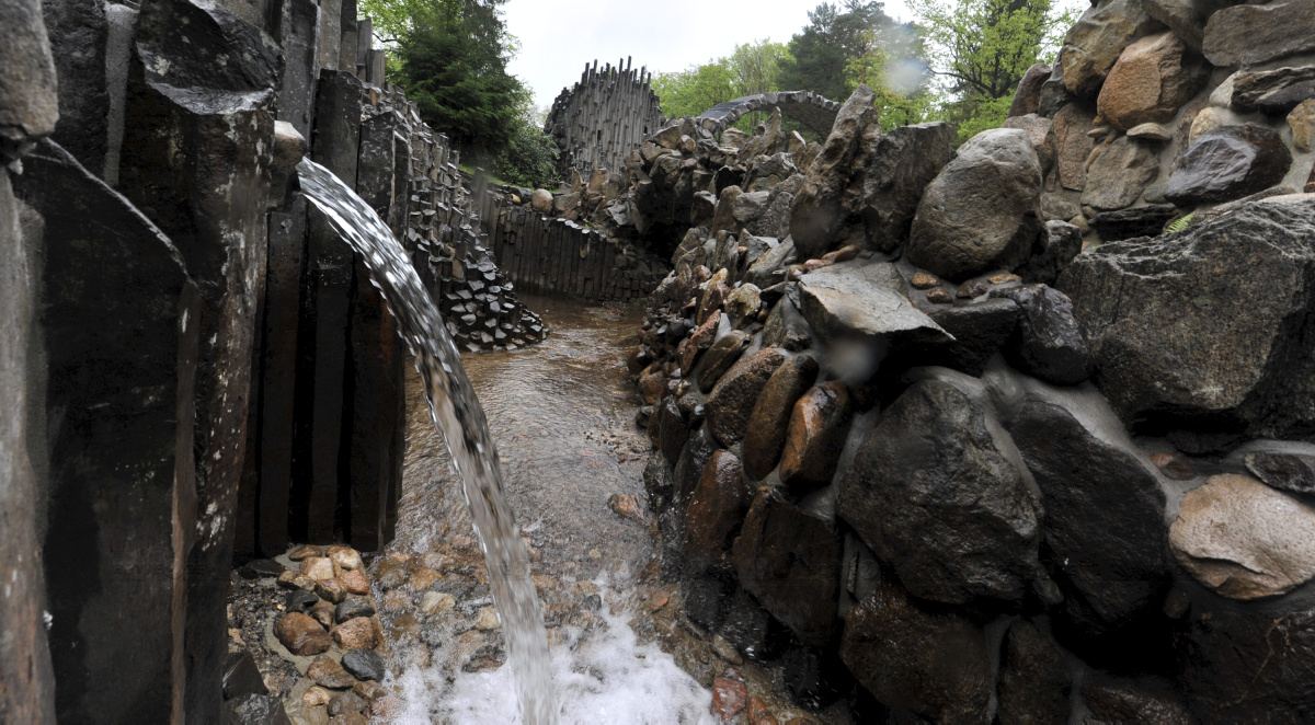 Sanierung beendet - Wasser marsch am Rakotzsee