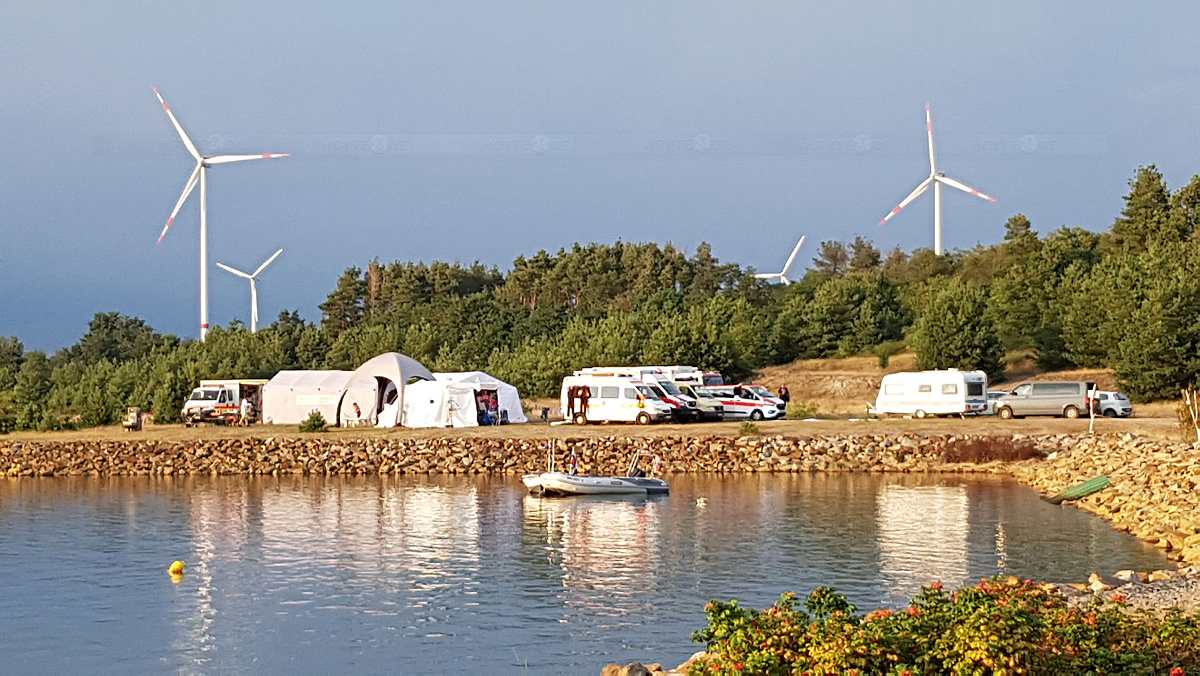 Meißener Retter üben am Partwitzer See