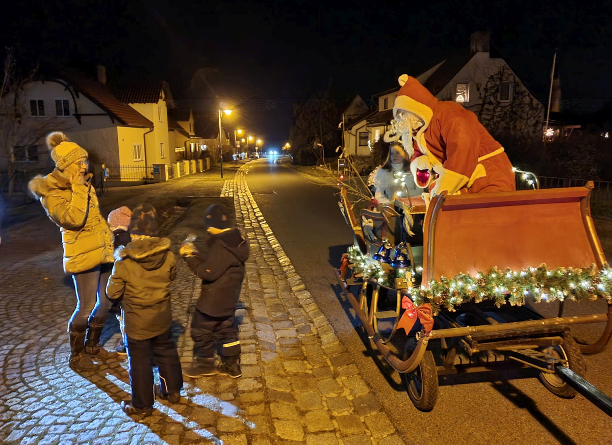 Der Weihnachtsmann kam auf Rädern