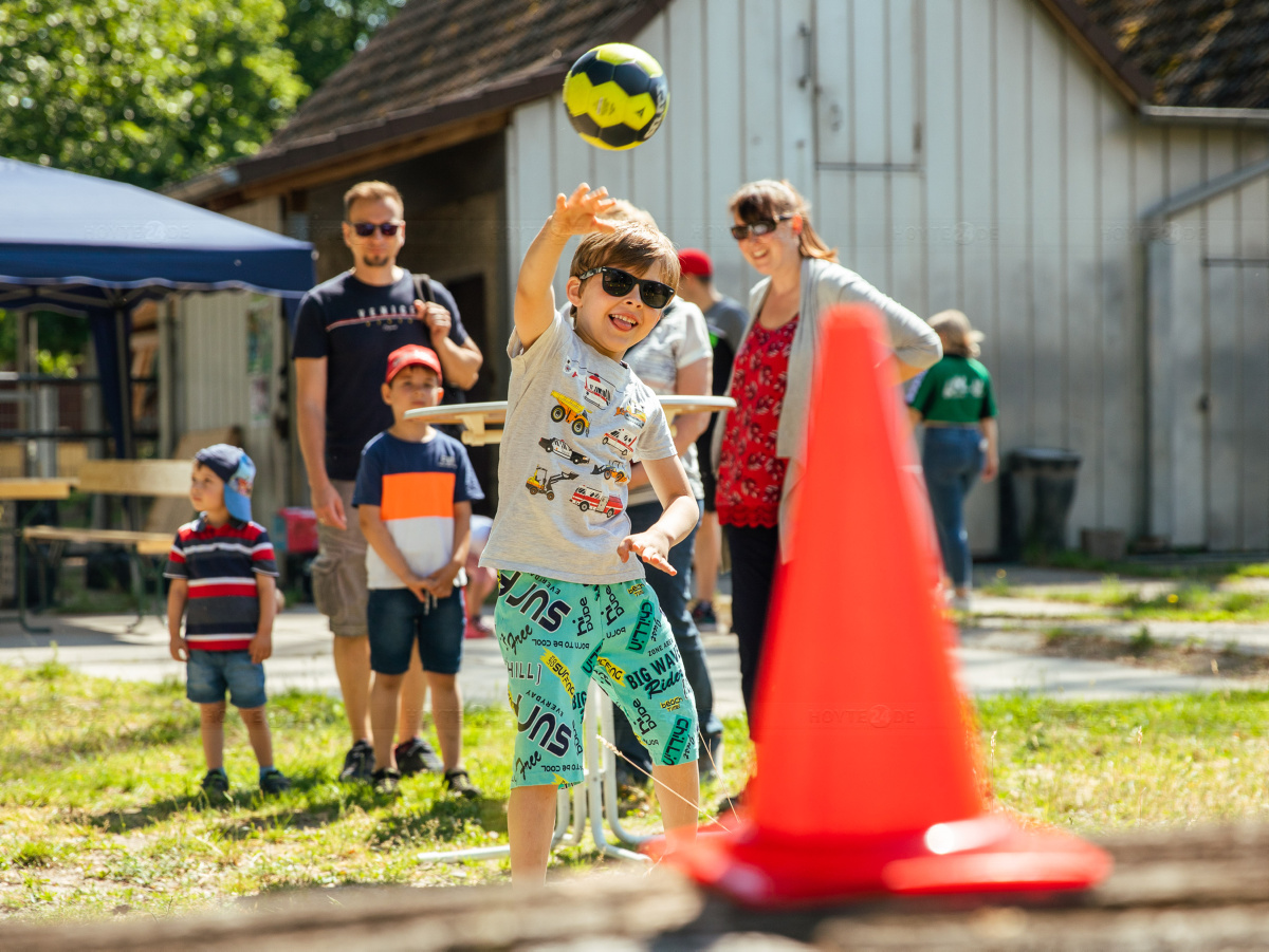 Handball-Praxis beim Stadtkindertag im Zoo