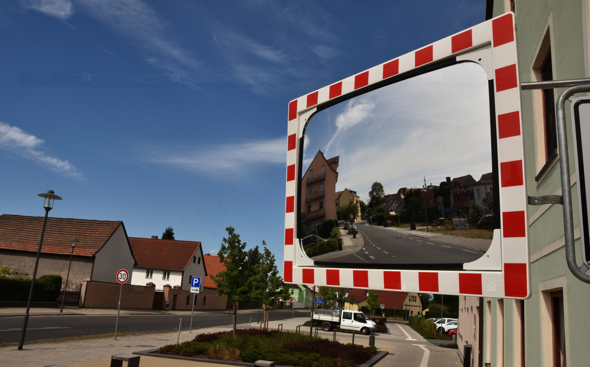 Weiterer Verkehrsspiegel in der Altstadt