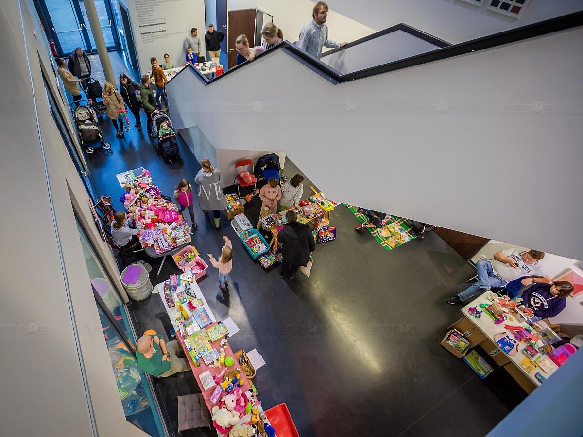 Rund 50 Stände beim Kinderflohmarkt