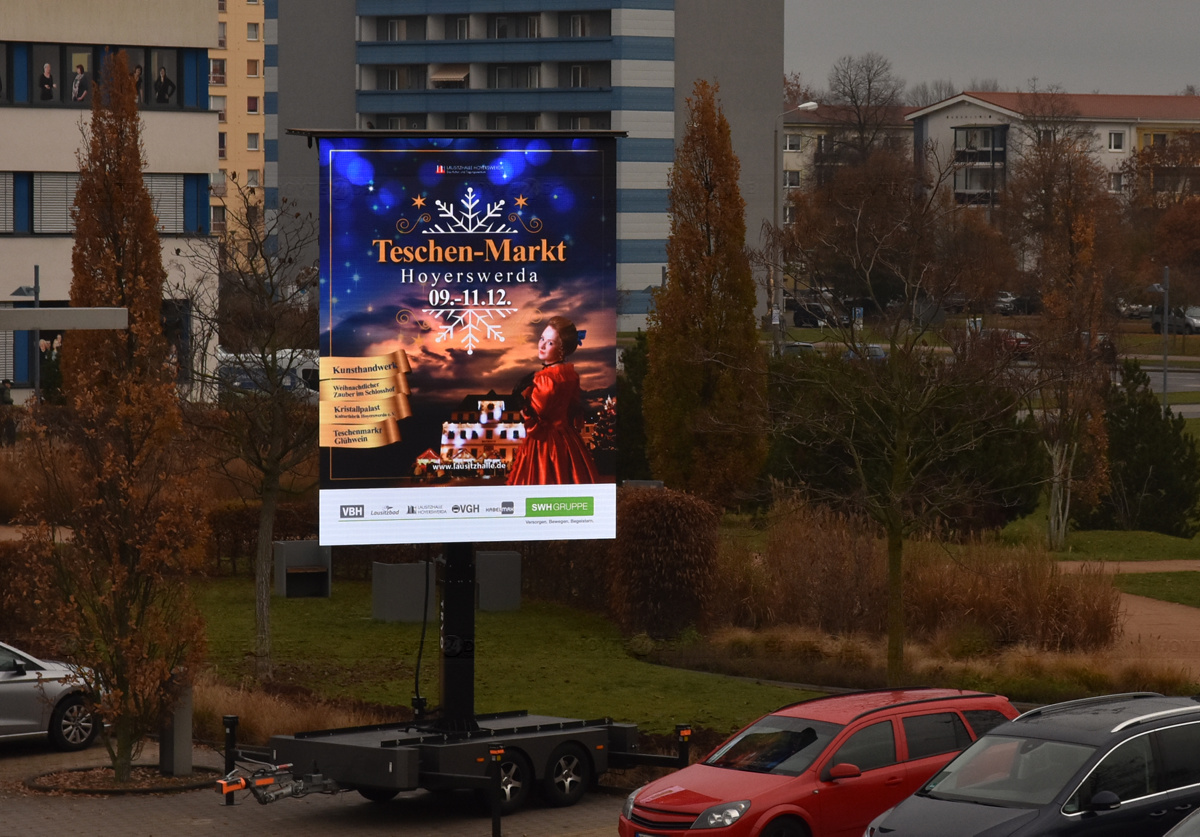 Mobile Werbetafel - aktuell für Adventsgrüße