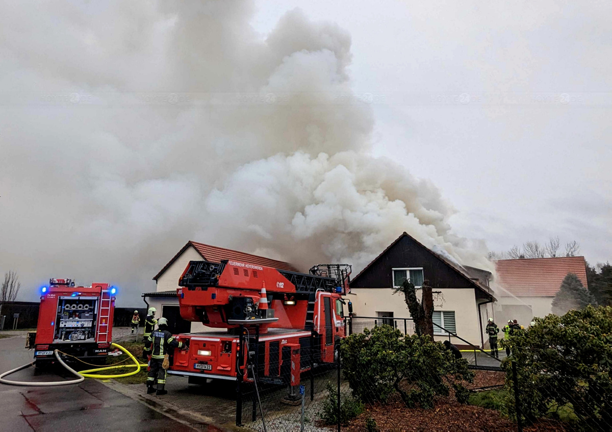 Feuerwehr muss Hausbrand in Michalken löschen