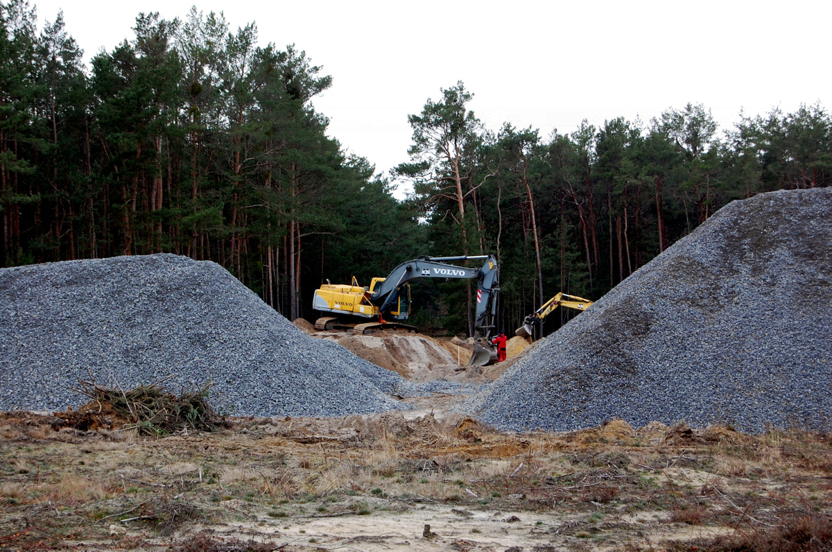 Berglandschaft beim Parkplatzbau