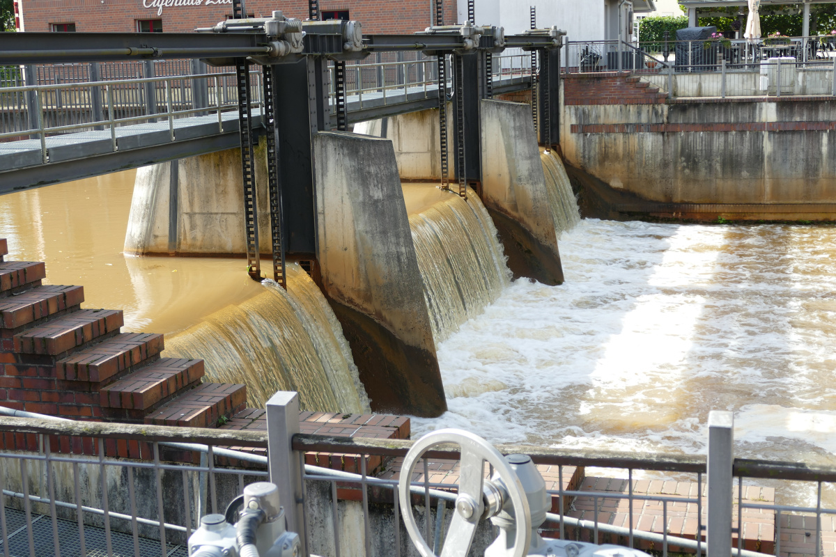 Braunes Spreewasser bleibt ein Ärgernis