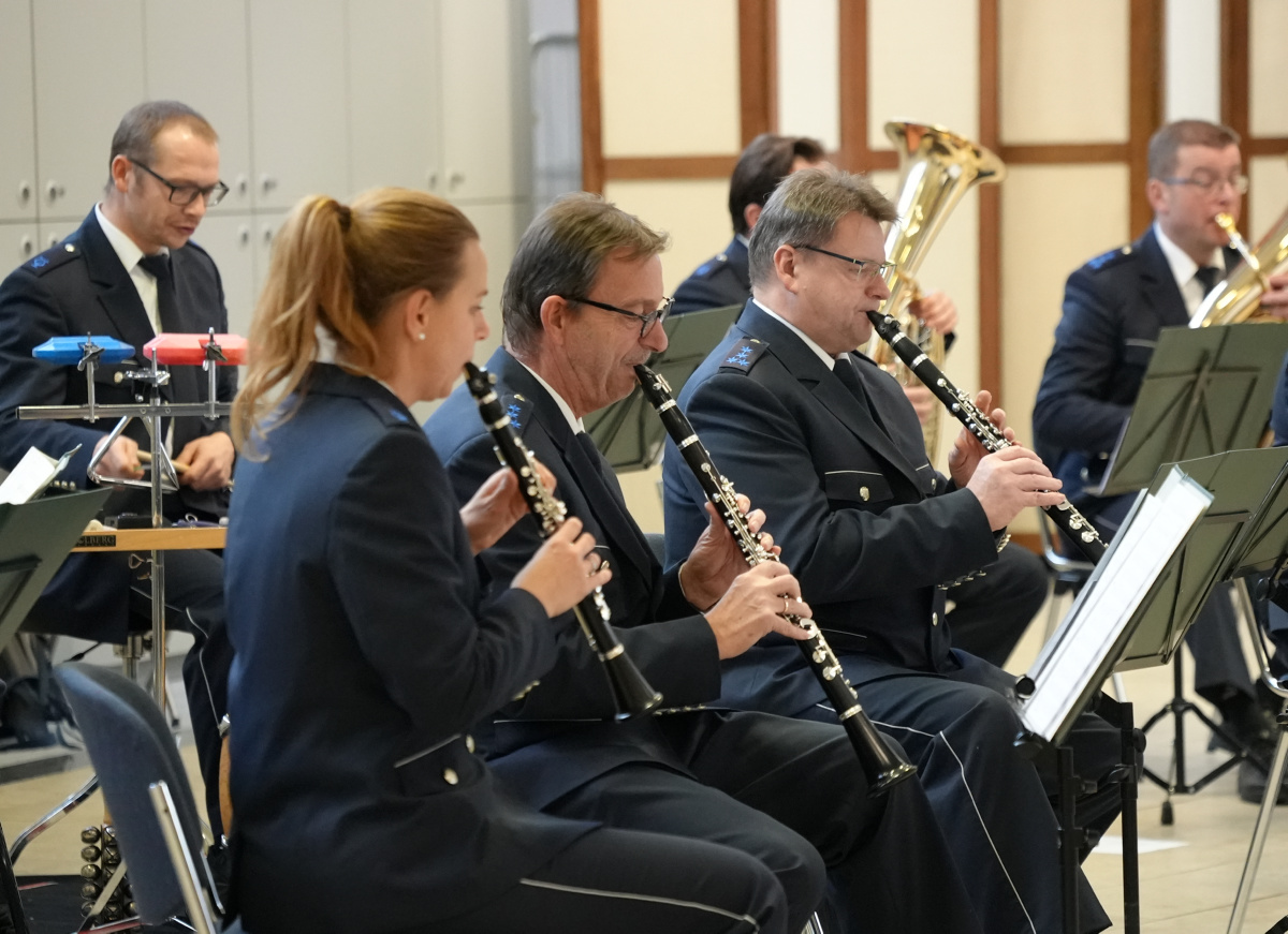 Polizeiorchester mit Advents-Konzert zu Gast