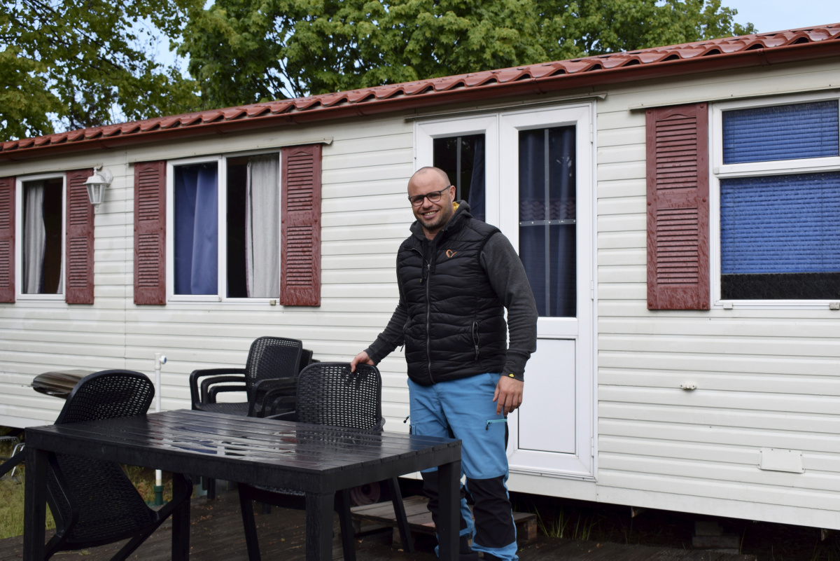 Die Camper kehren zurück an den See