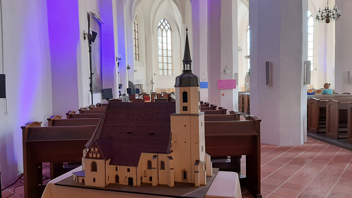 „Geliebt“ mit Licht und Raumklang in der Kirche