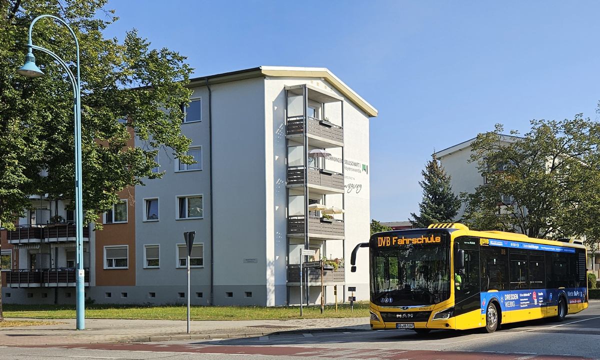 Was macht der Dresdener Bus in Hoyerswerda?