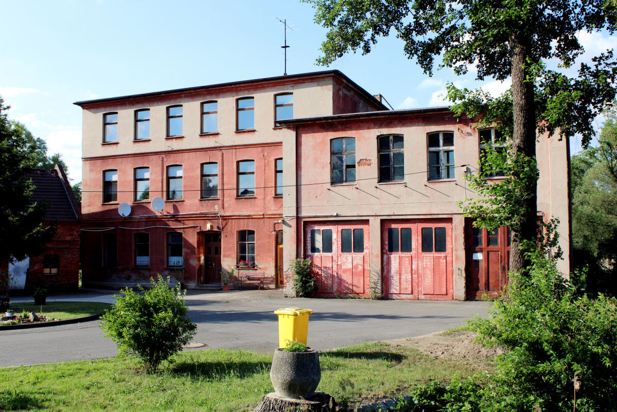 Dachreparatur am Zerrer Mühlengebäude