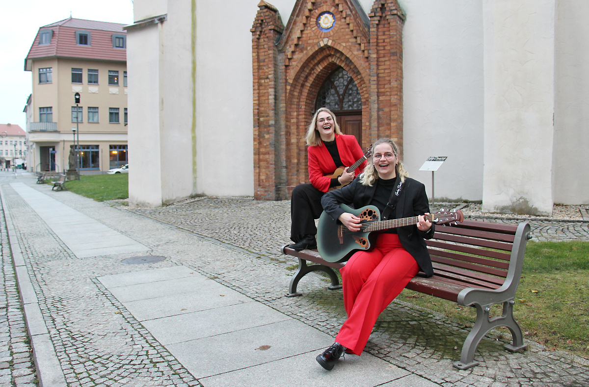 Zwei Singende Laerchen im Advent