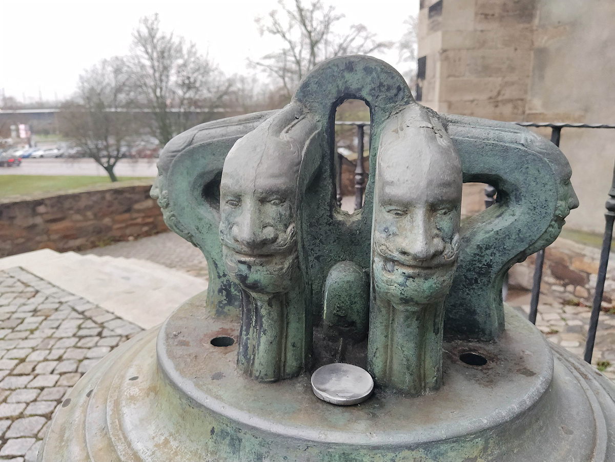 Hoyerswerd´sche Glocke in Magdeburg wiederentdeckt