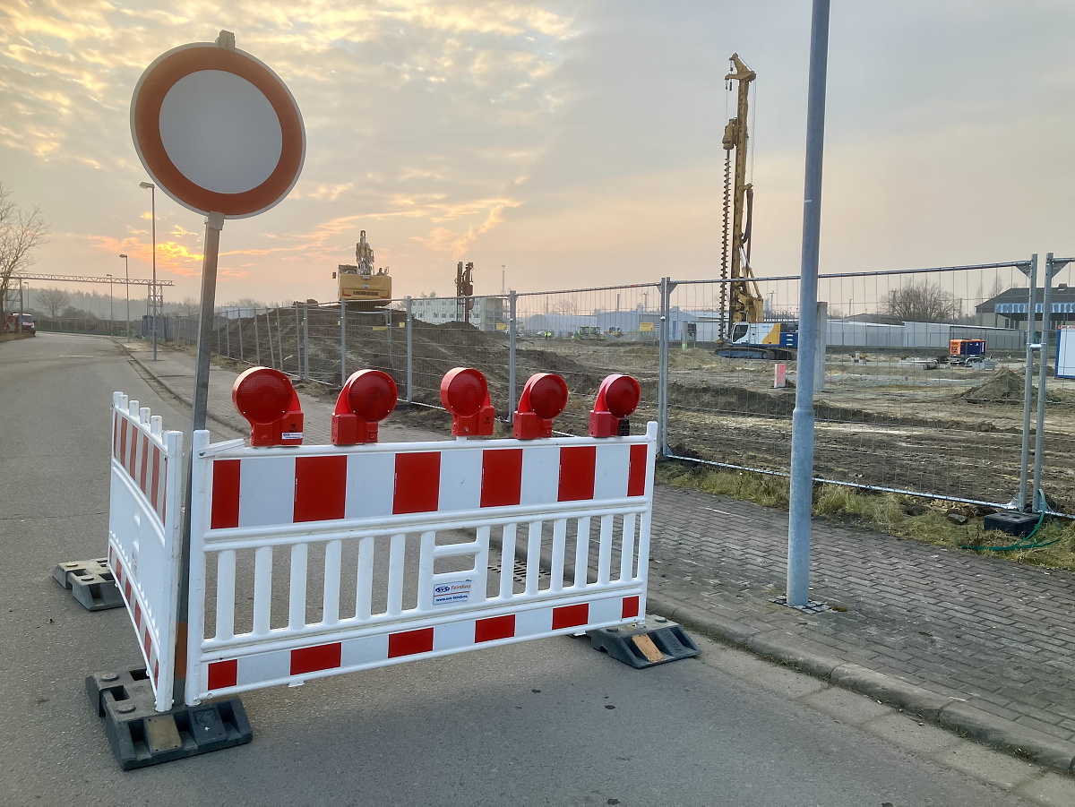 Zeitweise Straßensperrung an der Großbaustelle