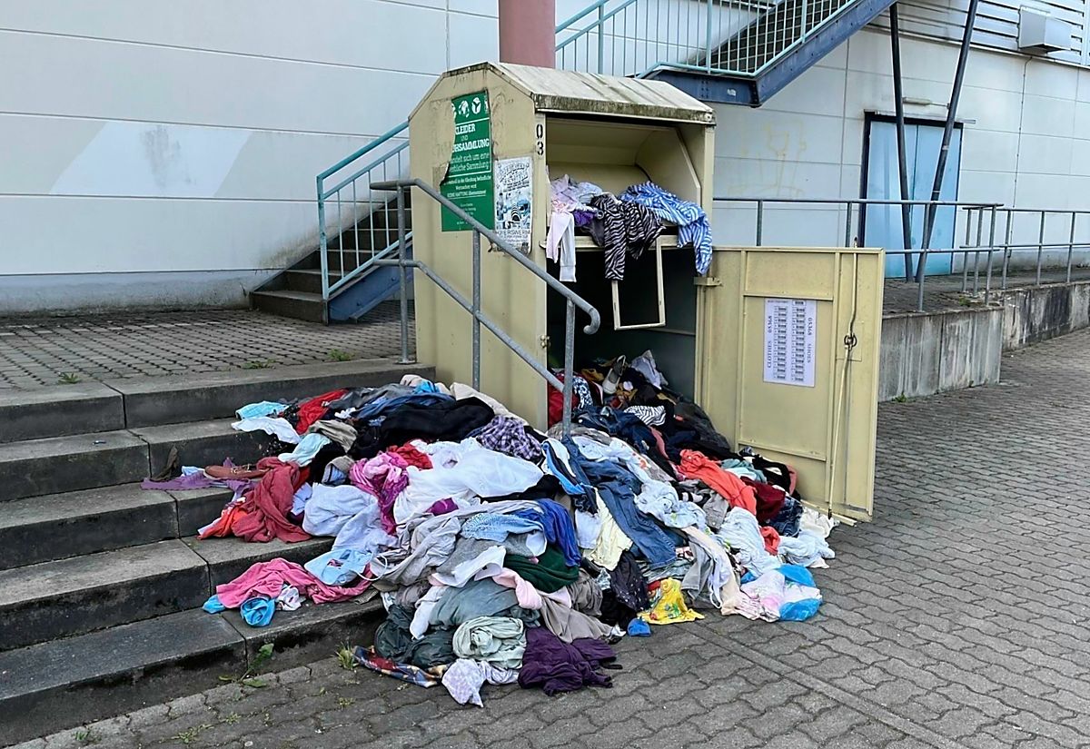 Bunte Lumpenhaufen verschandeln die Neustadt