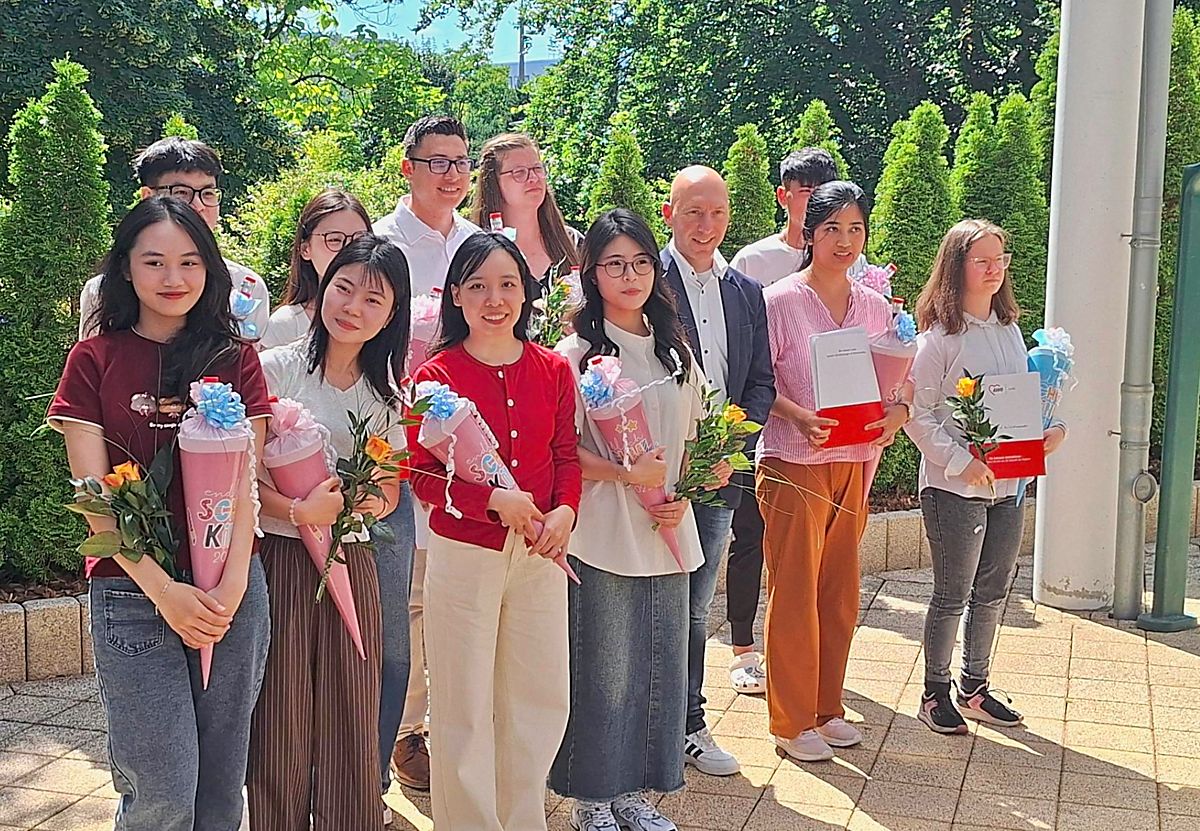 Künftige Pflege-Azubis aus Vietnam eingetroffen