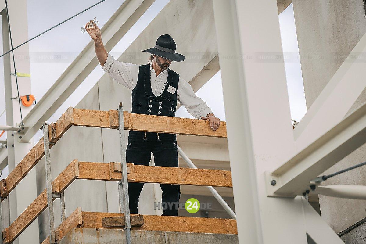 Man sieht Zimmermann Tilo Schelenz.