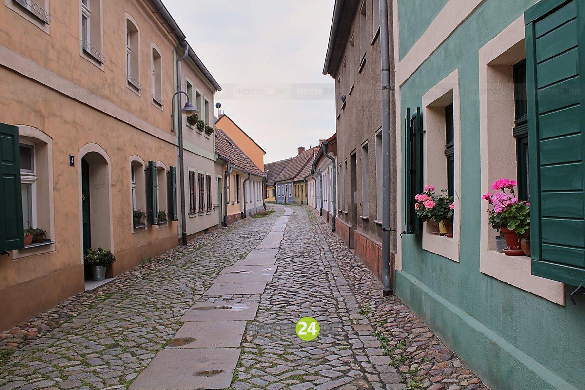 Man sieht die Lange Straße in Hoyerswerda.