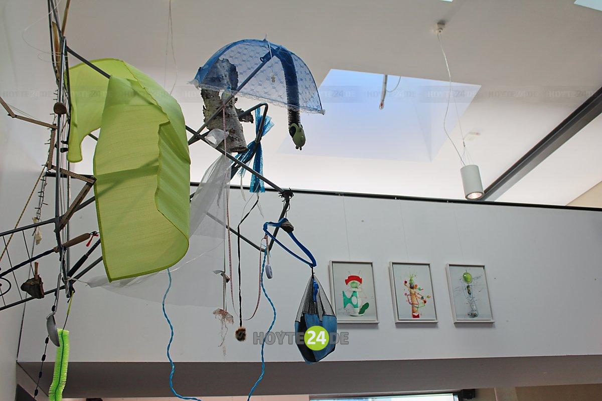 Man sieht einen Teil der Ausstellung.